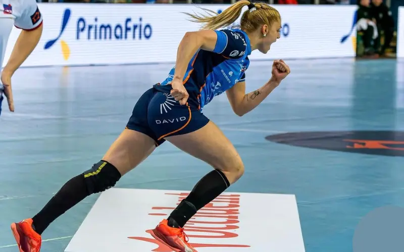 Eszter Ogonovszky